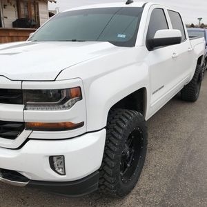 Meet your Posher, Adrian